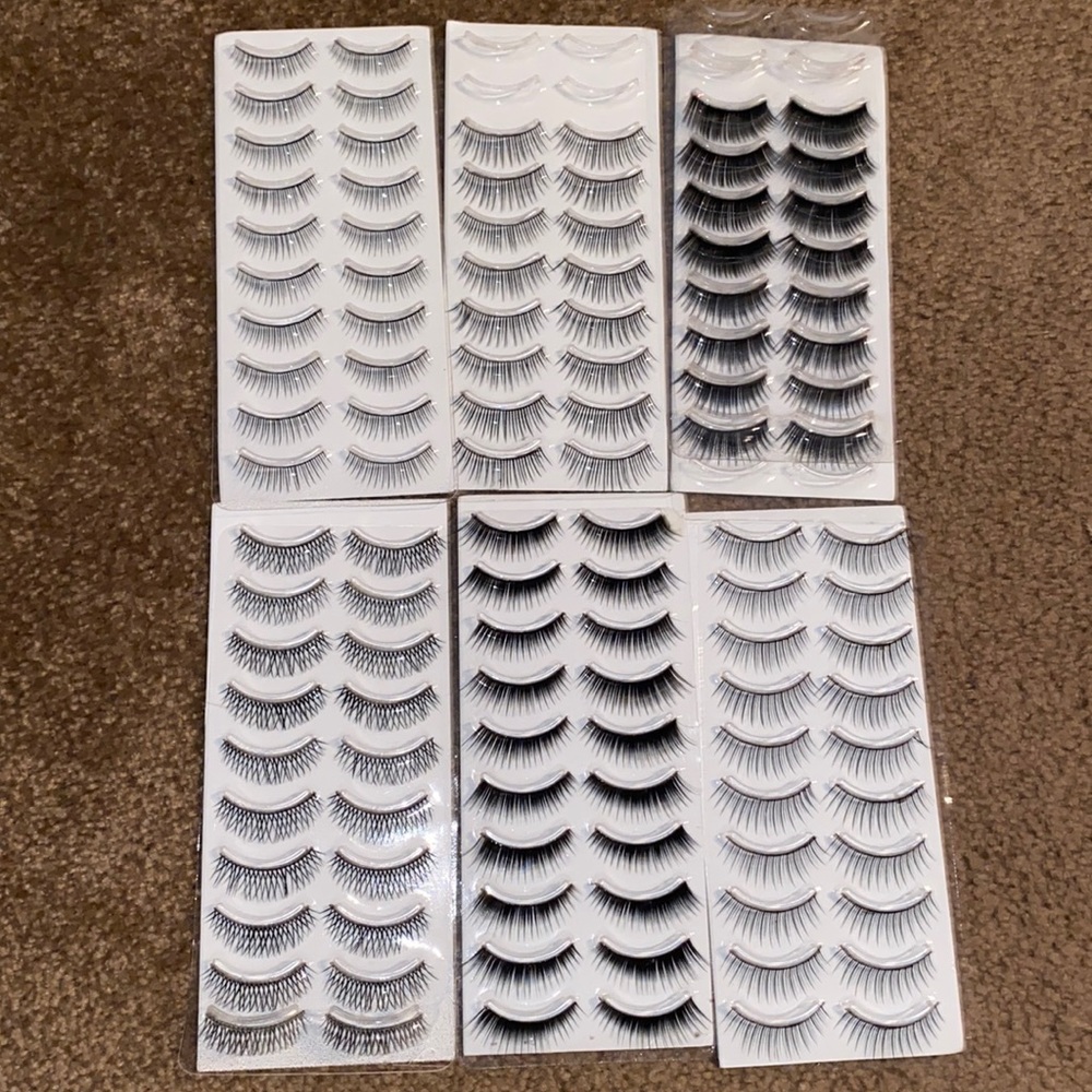 Mix of false lashes!